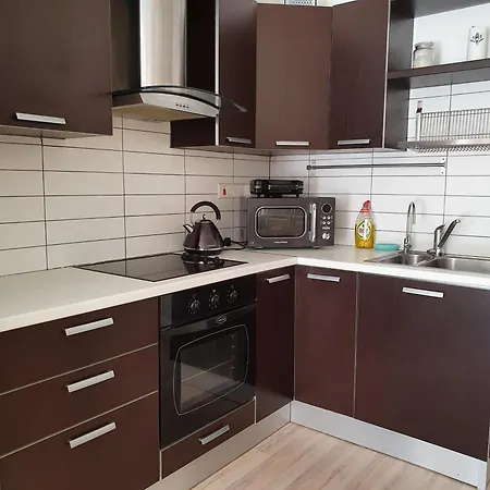 Apartment Ground Floor Two Bedroom *